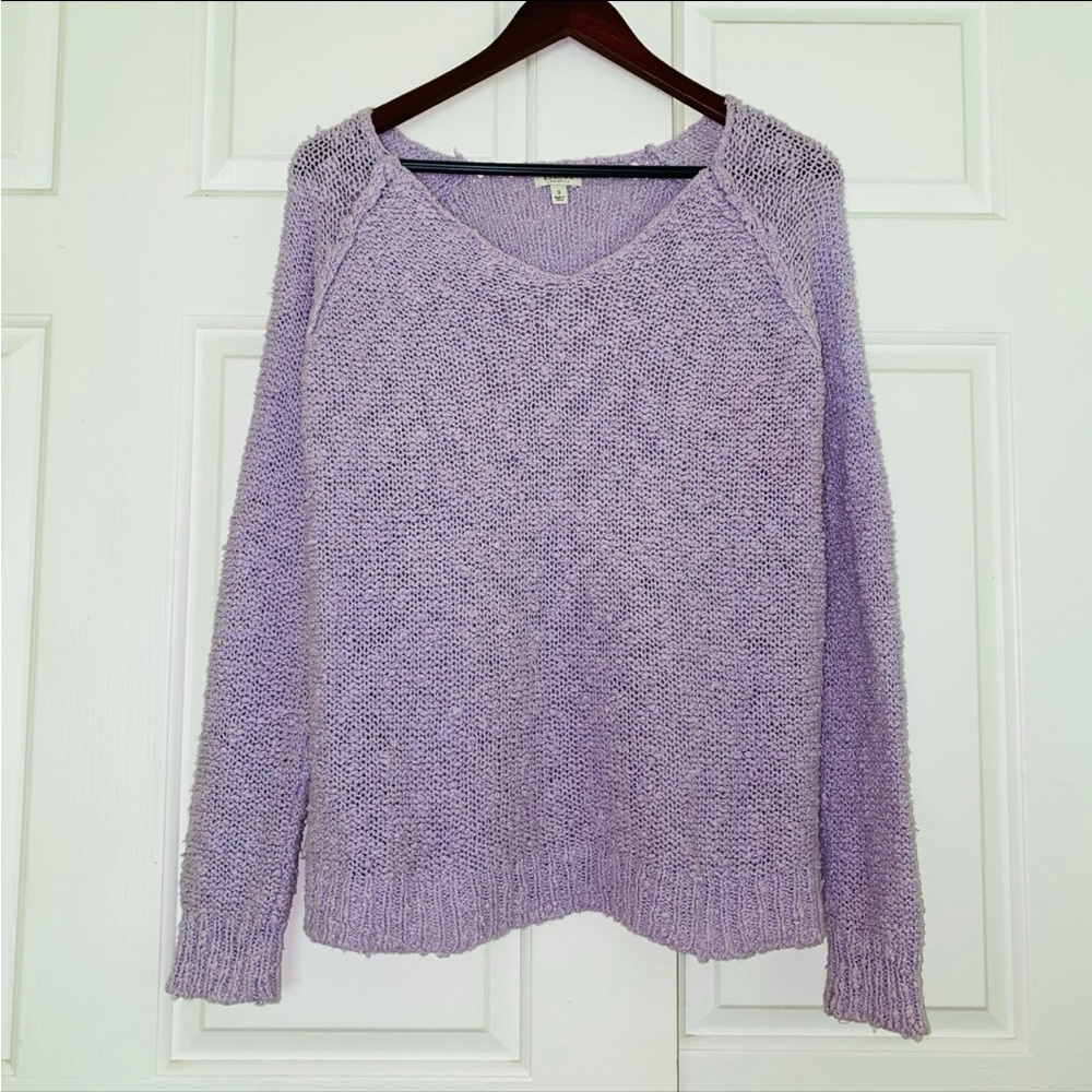 Purple lilac lavender popcorn vneck sweater S